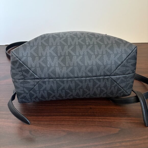Michael Kors Dallas Medium Signature Logo Backpack Black Silver Hardware main image 5